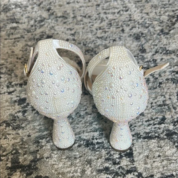 Betsey Johnson Cream Heeled Sandals with Ankle Strap wedding bridal - Picture 3 of 7